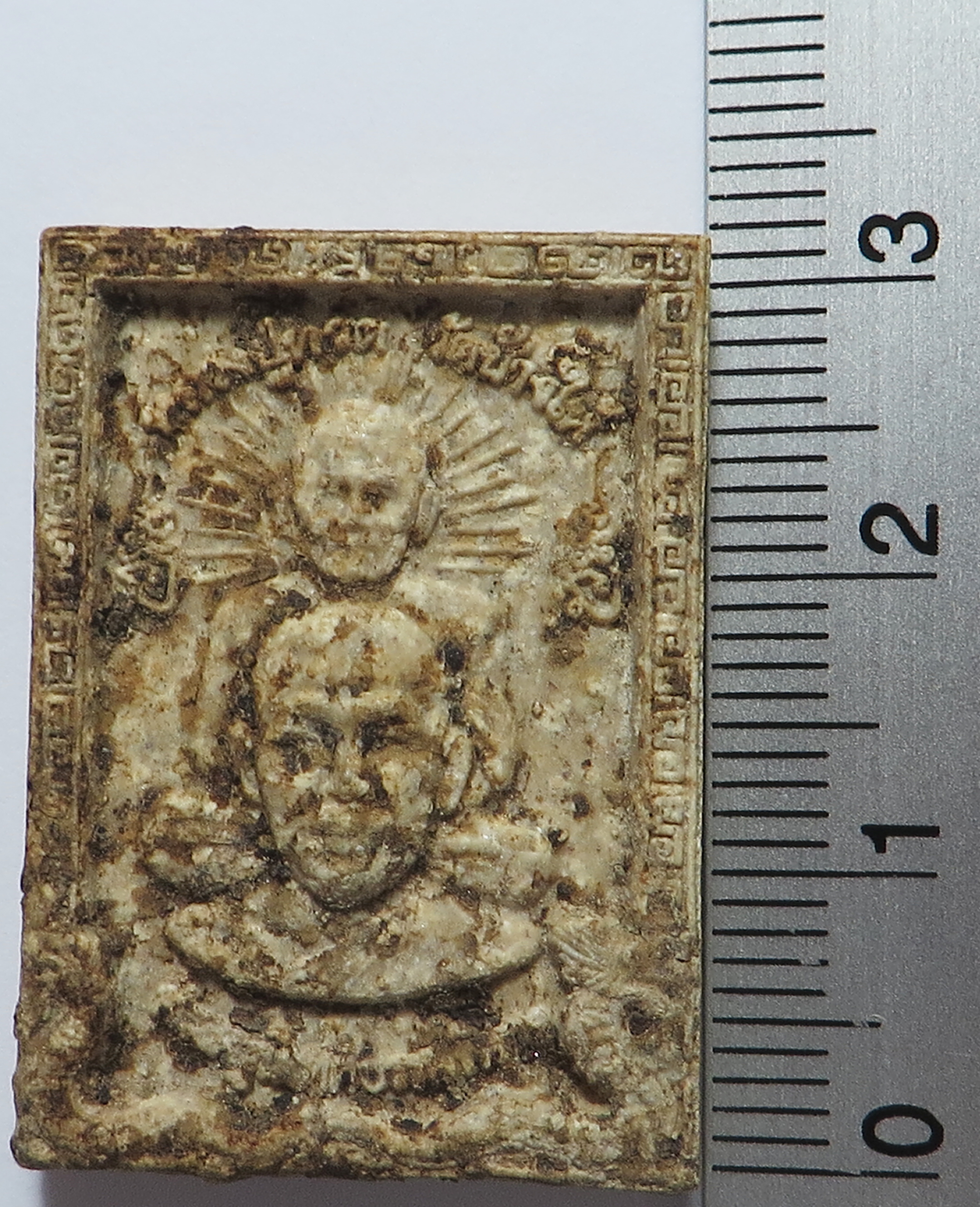 3608 พระสมเด็จพุทธซ้อน หลวงปู่ทวด - พระครูนิเทศธรรมพิลาศ วัดป่ายาง ปะทิว จังหวัดชุมพร เนื้อผงพุทธคุณ (ส่งฟรี ทั่วประเทศ)