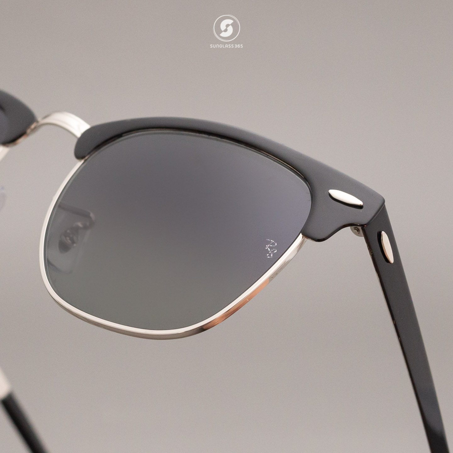 Ray-Ban RB3716 900471 Clubmaster Metal Silver Top Black