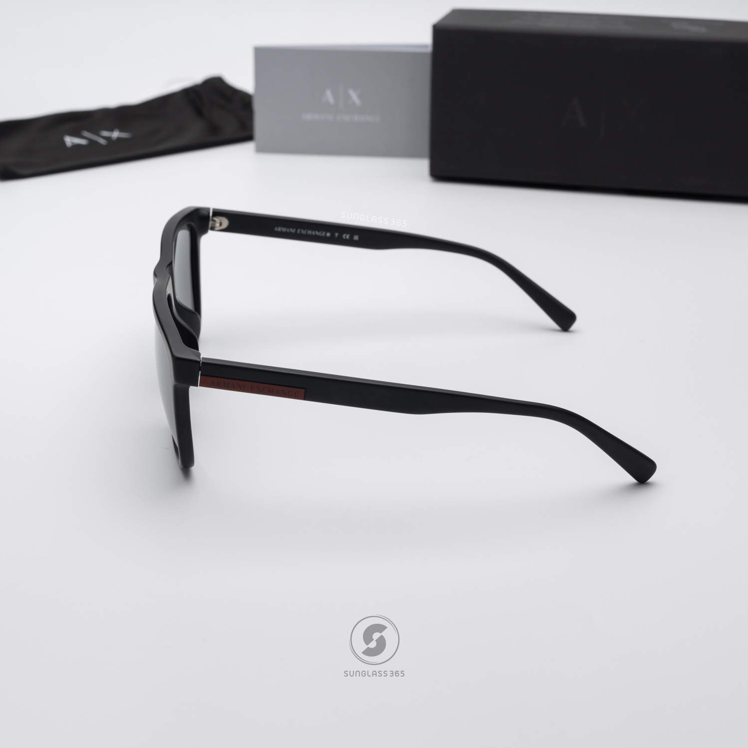 แว่นกันแดด Armani Exchange AX4080SF 80786G