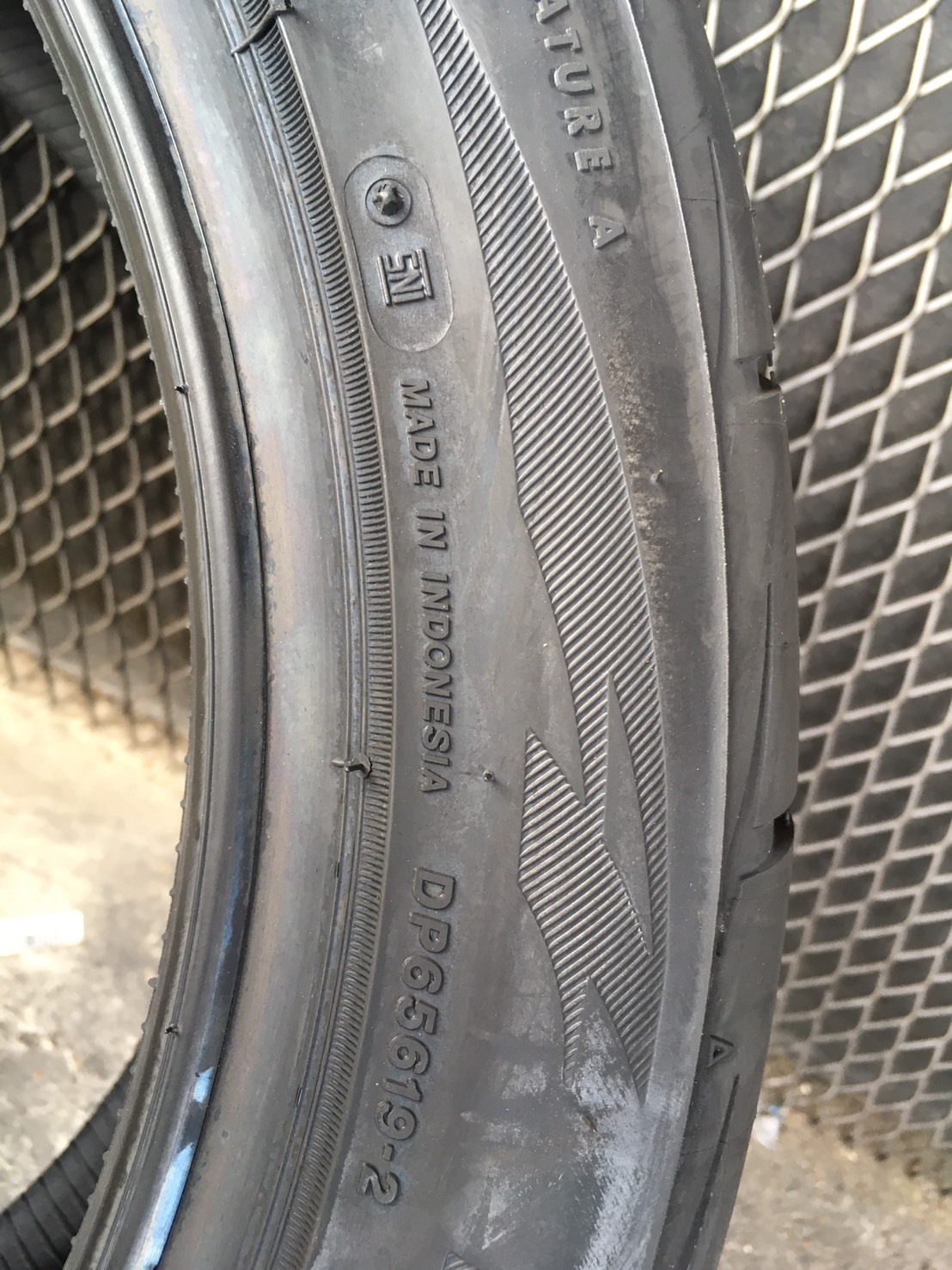 BRIDGESTONE RE003 225/45-17 ราคาถูก