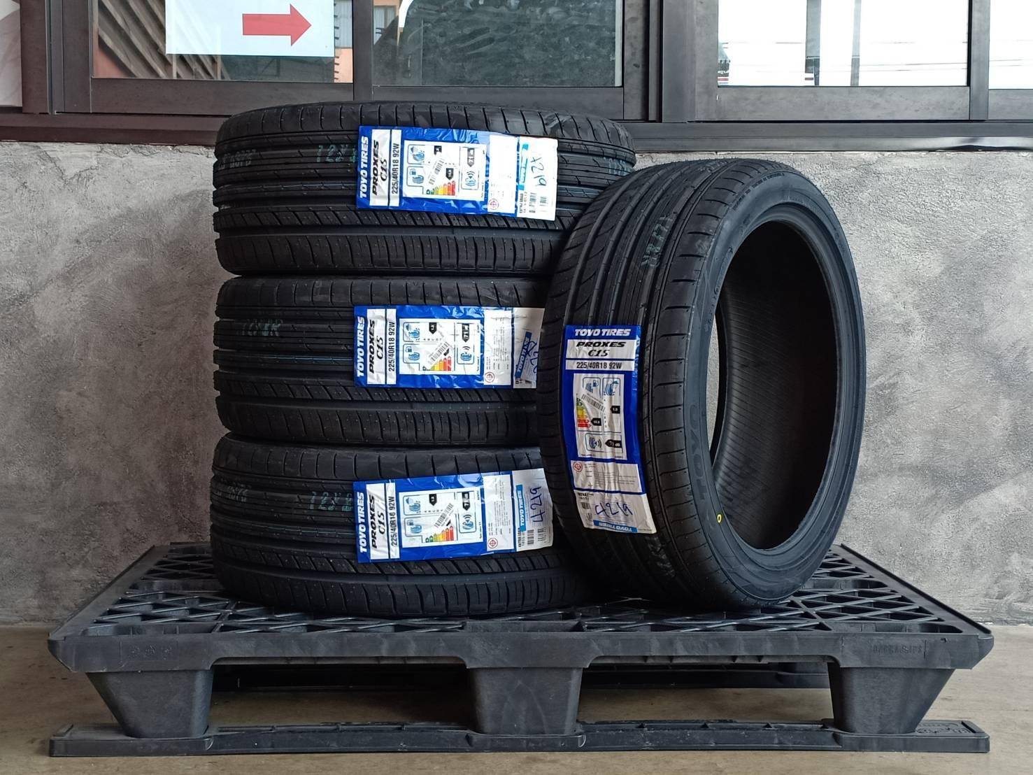 TOYO PROXES C1S 225/40R18 ปี19 ผลิตปรายปี