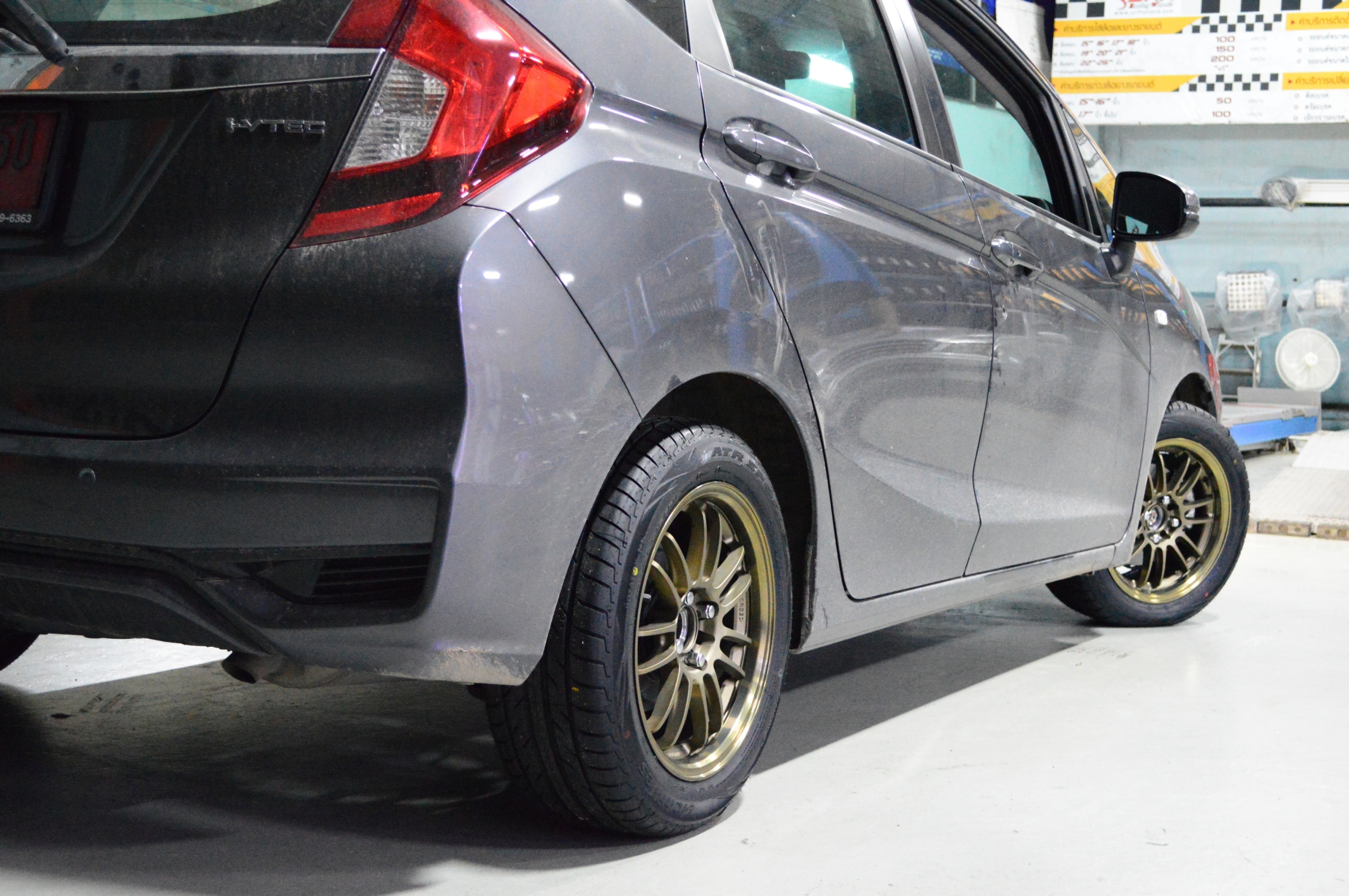 ล้อใหม่ RE30 ขอบ15 ราคาถุก ยกชุด