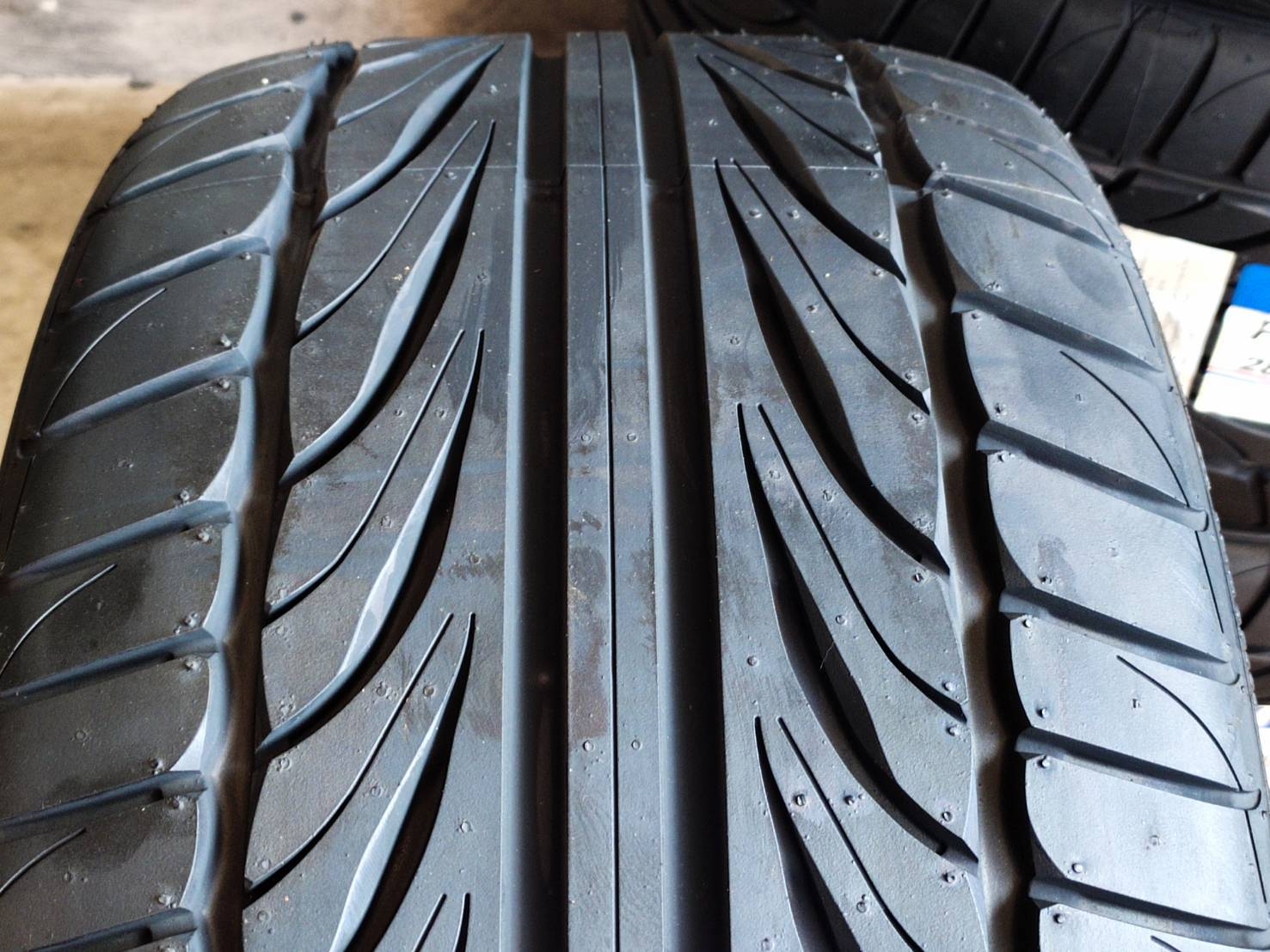 FALKEN FK452 285/30ZR20