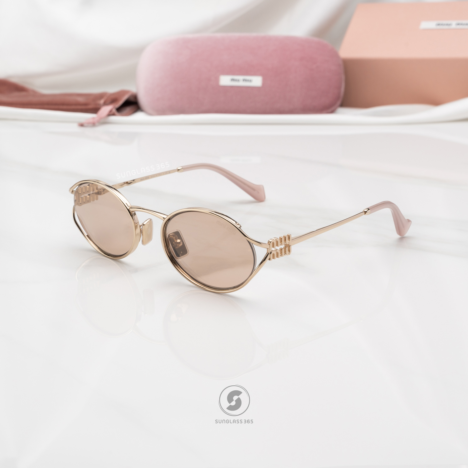 แว่นกันแดด Miu Miu Logo MU52YS ZVN20F