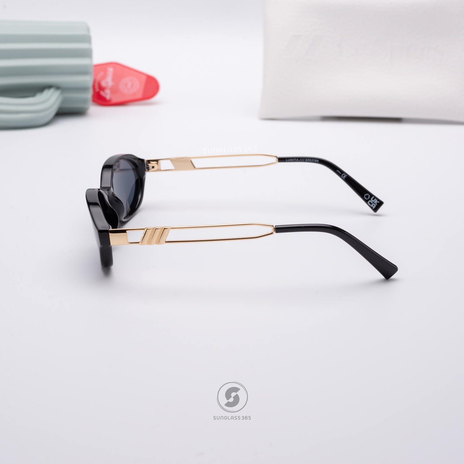 แว่นกันแดด Le Specs LSP2352198 LUNITA Black