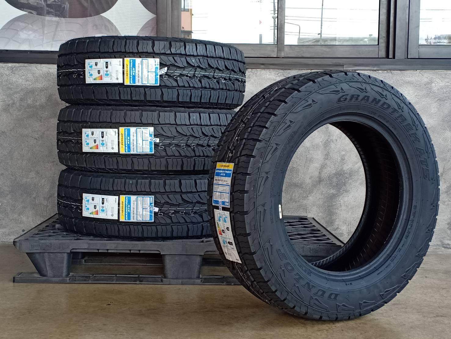 DUNLOP 255/60R18 GRANDTREK AT5 112H XL MADE IN THAILAND