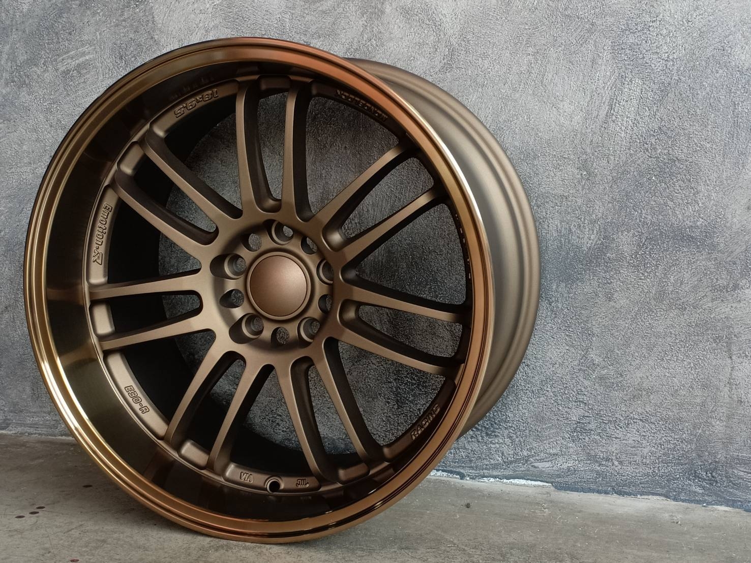 ZRE30 18X9.5 5X114.3 ต้องการส่วนลดราคาพิเศษ กรุณาสอบถาม