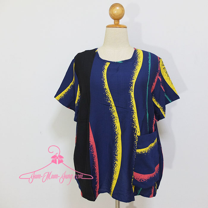 *อก50-52นิ้ว*เสื้อผ้าคนอ้วนผ้าลินินสลาฟสีน้ำเงินลายทางสีกระจายสลับสี มีกระเป๋าชายเสื้อ ตัดชายโค้งด้านขวา สวยหวานเก๋น่ารักมากๆค่ะ