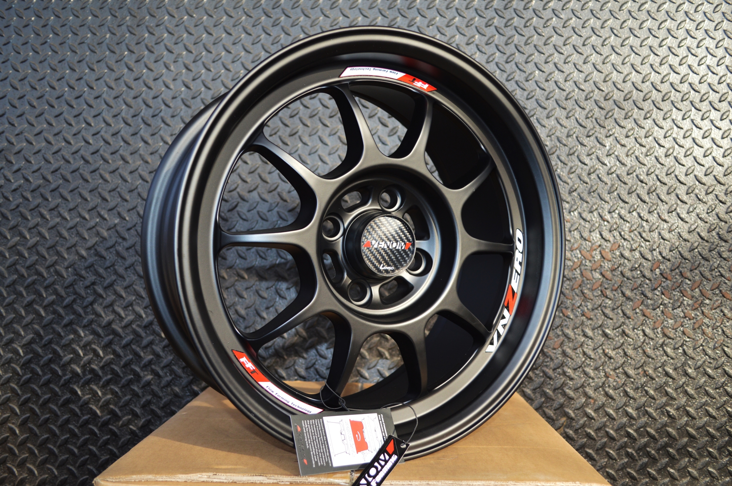 ล้อแท้ LENSO VENOM ZERO ขอบ15 พร้อมยางหมื่นกว่าบาท