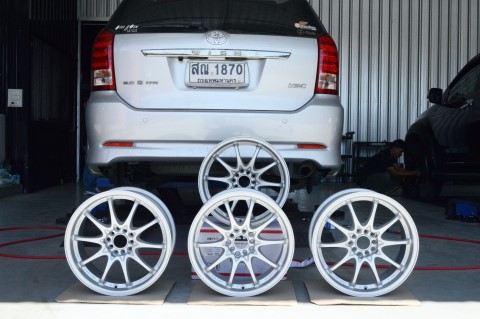 ล้อใหม่ CE28 ขอบ17 ใส่ TOYOTA WISH 5รู100 ตรงรุ่น