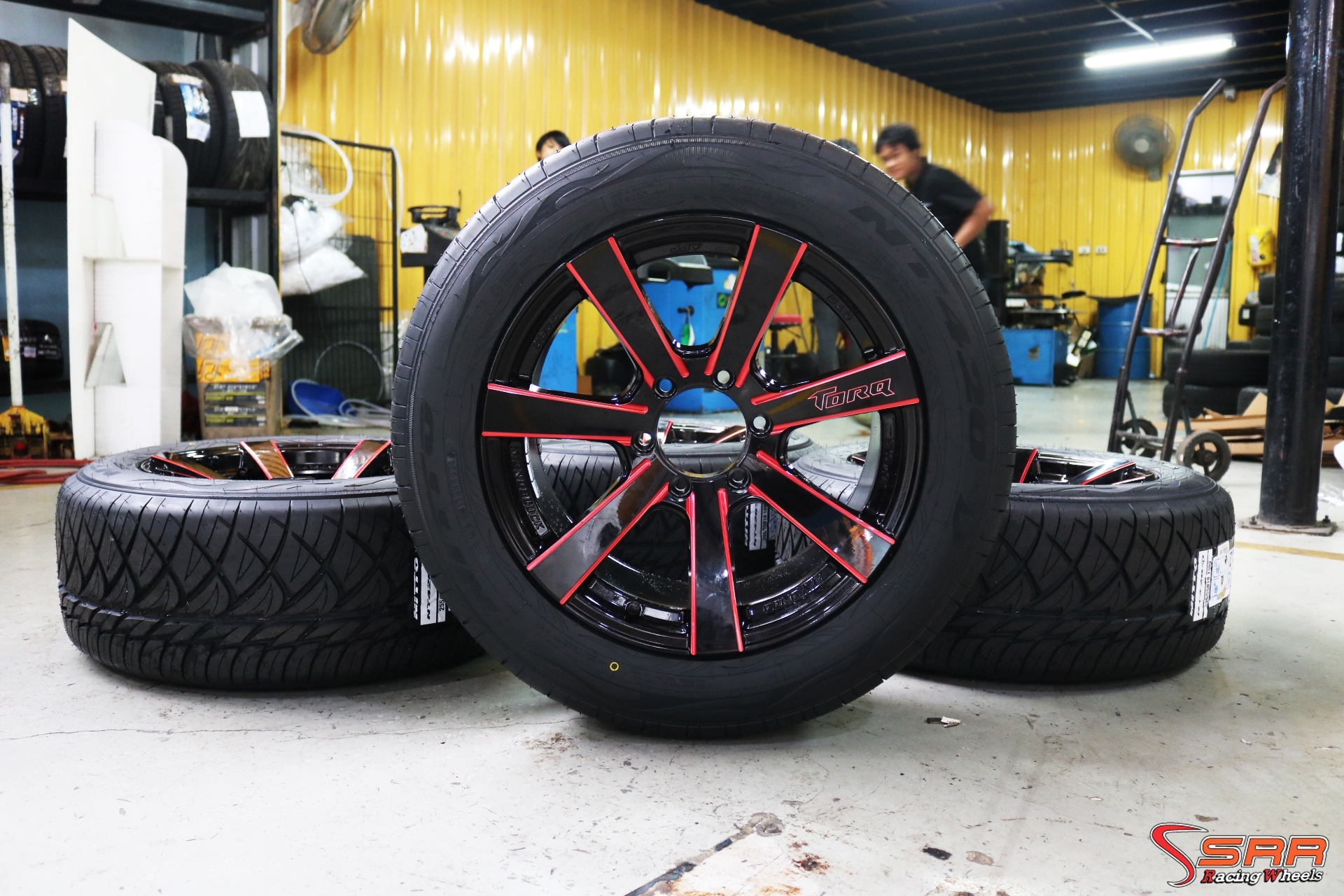 ล้อGTR ขอบ18 พร้อมยาง