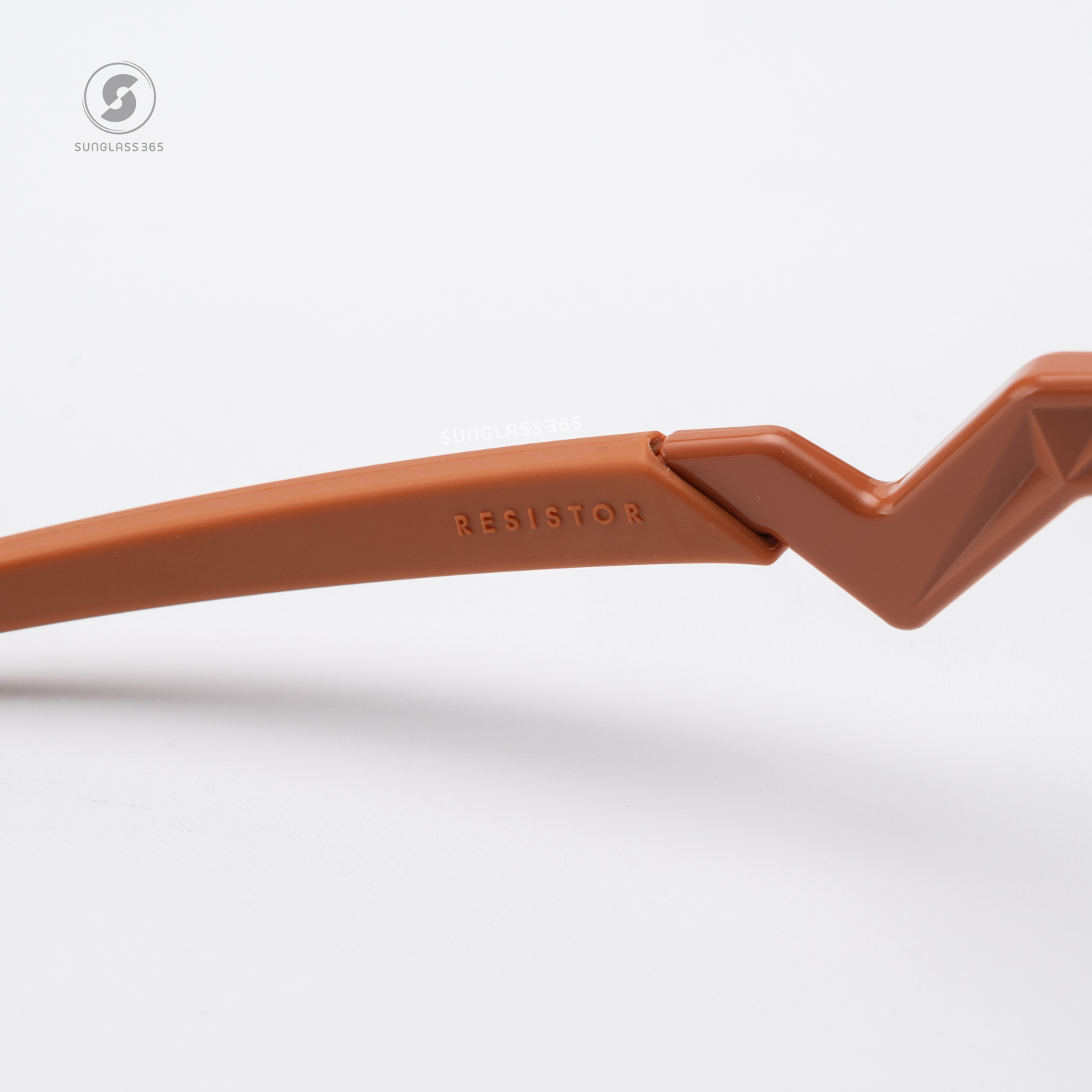 Oakley Resistor OJ9010-18 Ginger Prizm Ruby