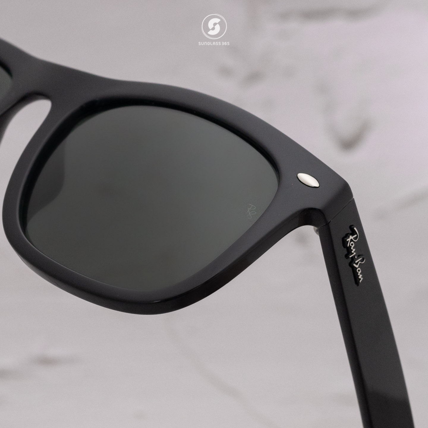 Ray-Ban RB4260D 601/71 BLACK Green