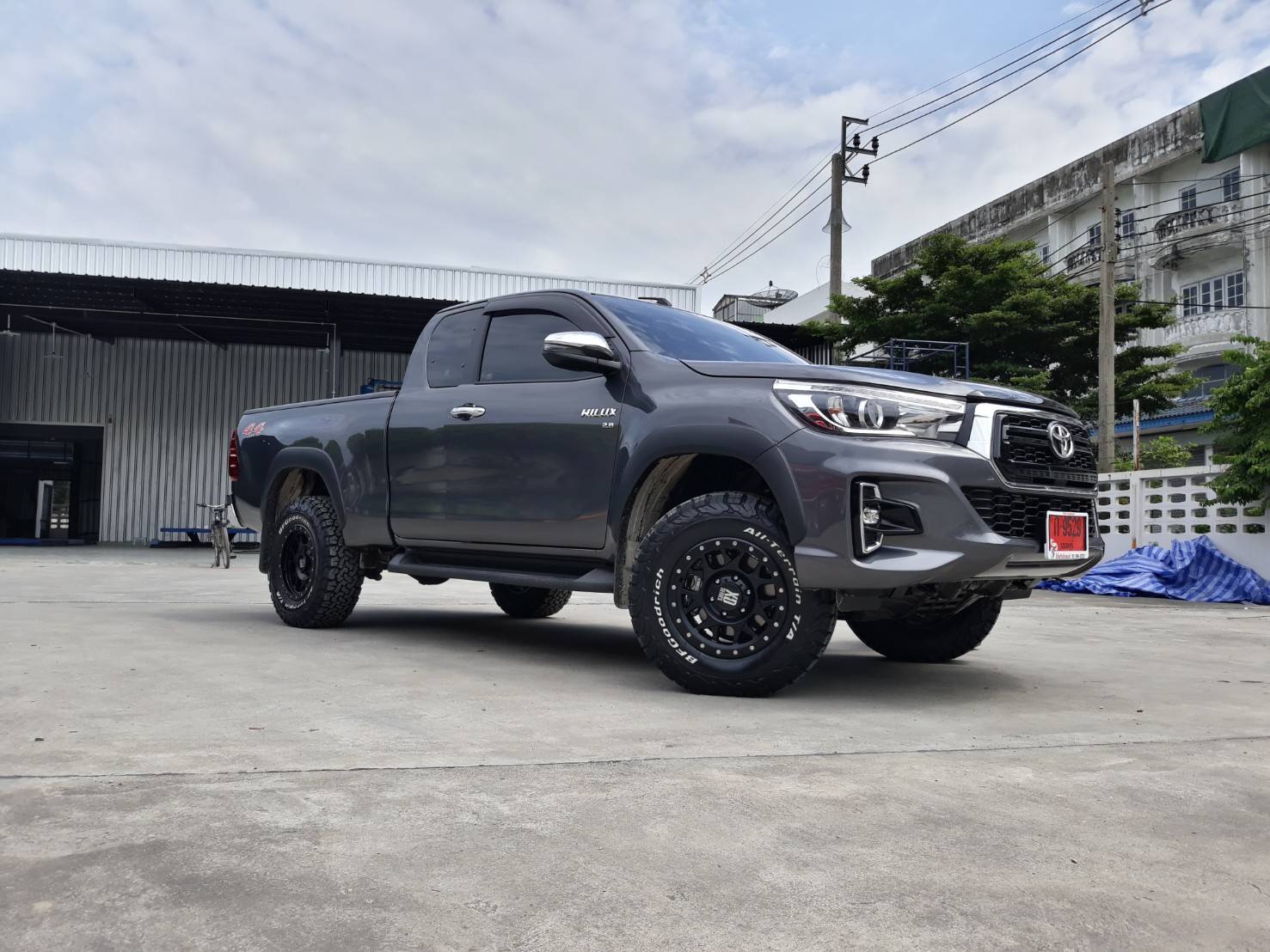 ล้อแท้ KMC XD127ขอบ16 ใส่ REVO