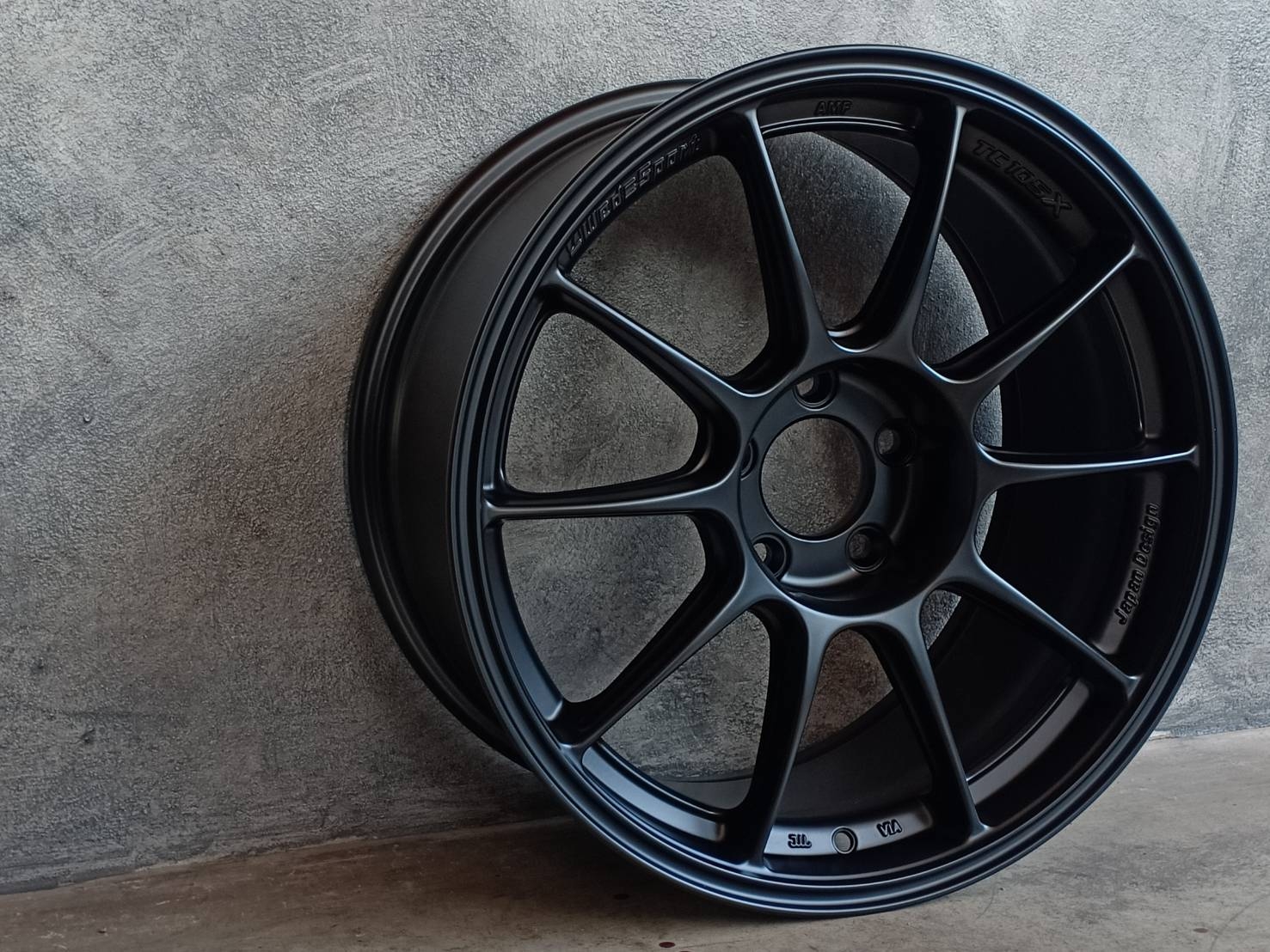 AOW-105X (FLOWFORMING) 18X8.75 5H114.3 35 73.1