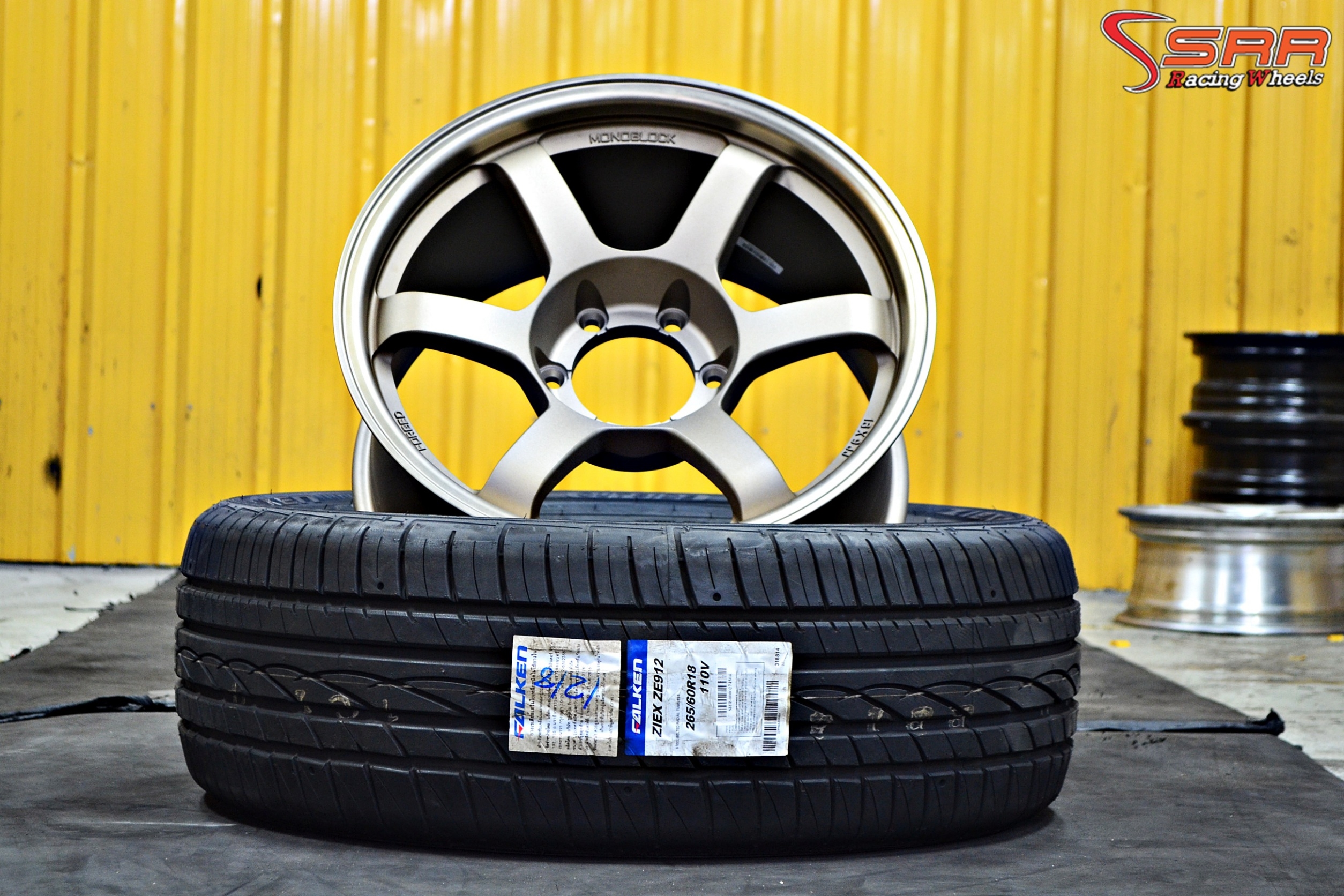 TE37 SUV 18x9 +0 6/139.7 FALKEN ZE912 265/60-18 ปี18