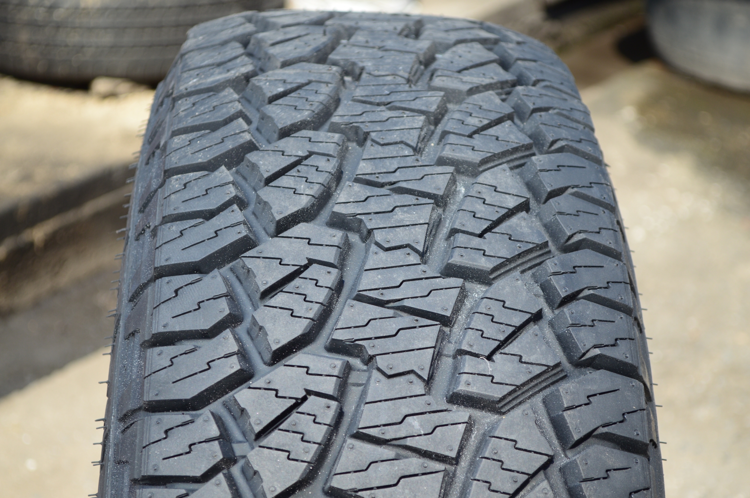 HANKOOK DYNAPRO AT-M 265/70-16 ราคาพิเศษ