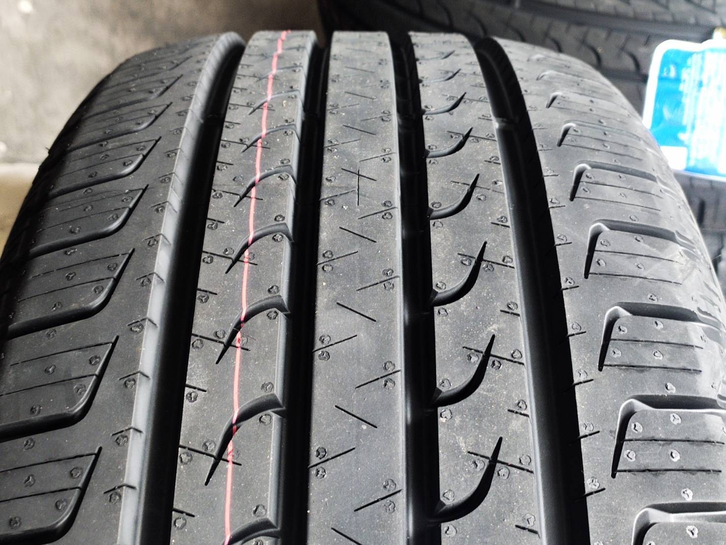 GOODYEAR 265/50R20 EFFICIENTGRIP SUV