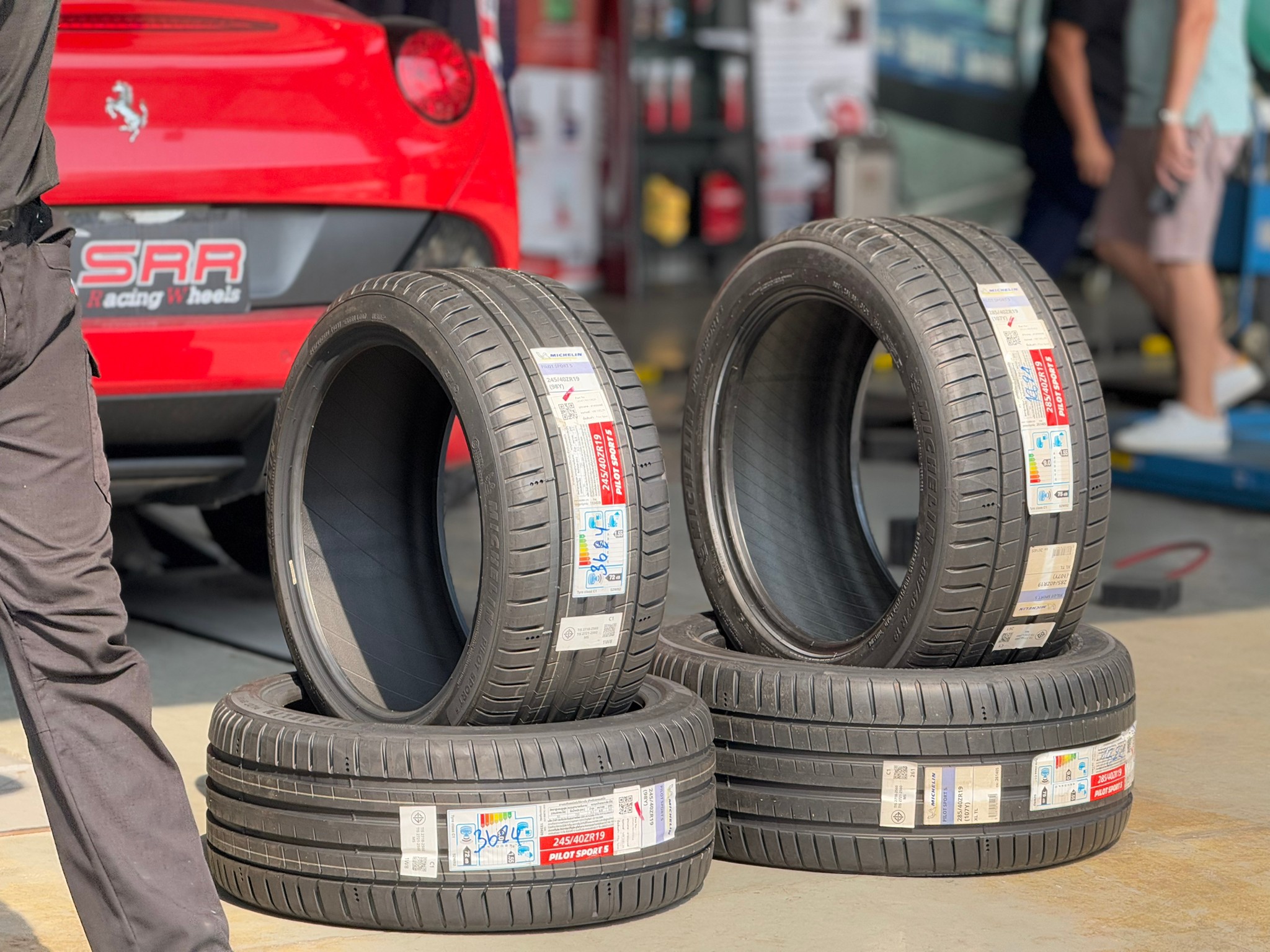 MICHELIN Pilot Sport 5 สำหรับ Ferrari Californi
