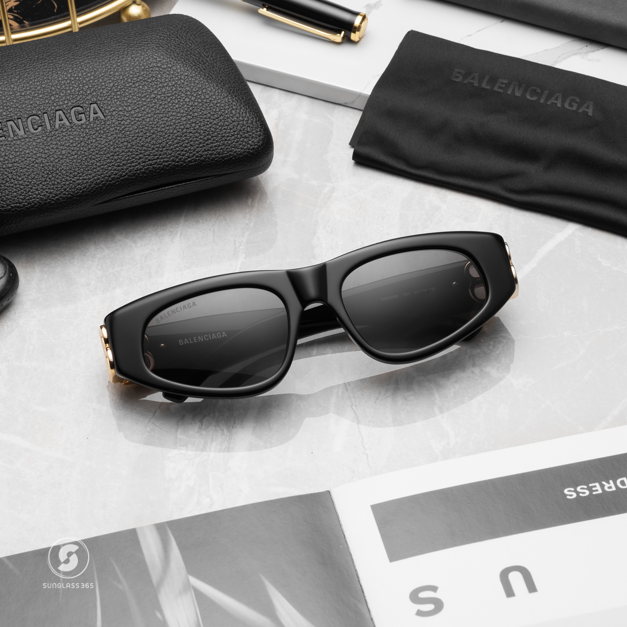 แว่นกันแดด Balenciaga Dynasty D-Frame BB0095S 001