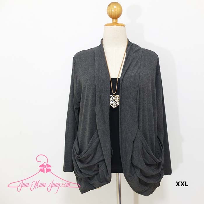 *ไซส์2XL อก46-52นิ้ว*เสื้อคลุมคนอ้วนผ้ายืดเรย่อนเนื้อดีสีเทาดำแต่งกระเป๋าเย็บย่นทั้ง2ด้าน สวยเก๋น่ารักมากๆค่ะ