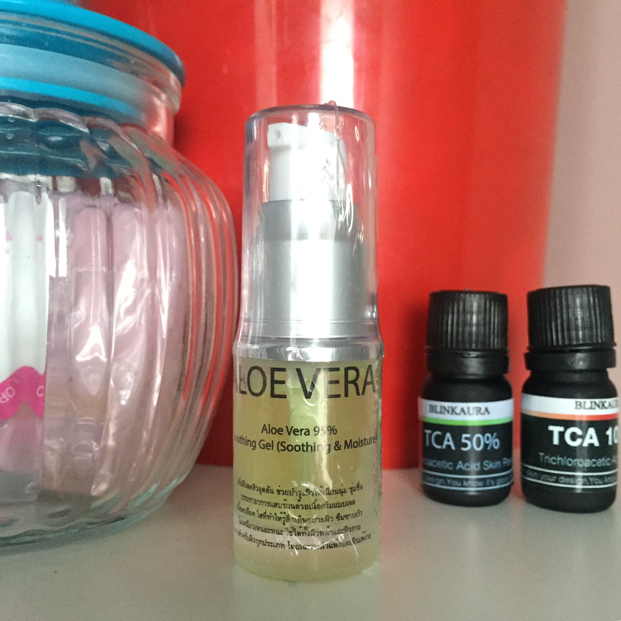 Aloe Vera 95%-ขนาด 50 กรัม เจลว่านหางจระเข้แท้ผสมอาบูติน ไม่ผสมแอลกอลฮอล ไม่ใส่กลิ่น ลดการแพ้ของผิวได้ดียิ่งขึ้นคะ สามารถพอกหน้าหนาๆได้เลย ใช่ได้ทั้งผิวหน้าและผิวกาย