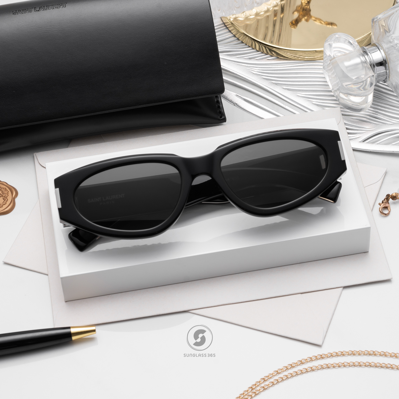 แว่นกันแดด YVES SAINT LAURENT SL618 001