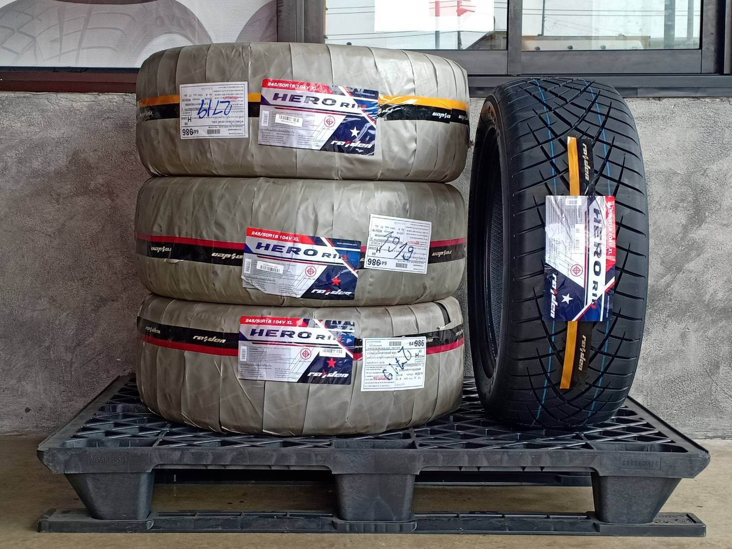 RAIDEN 245/50R18 HERO R111 (ตัวหนังสือขาว) MADE IN CHINA