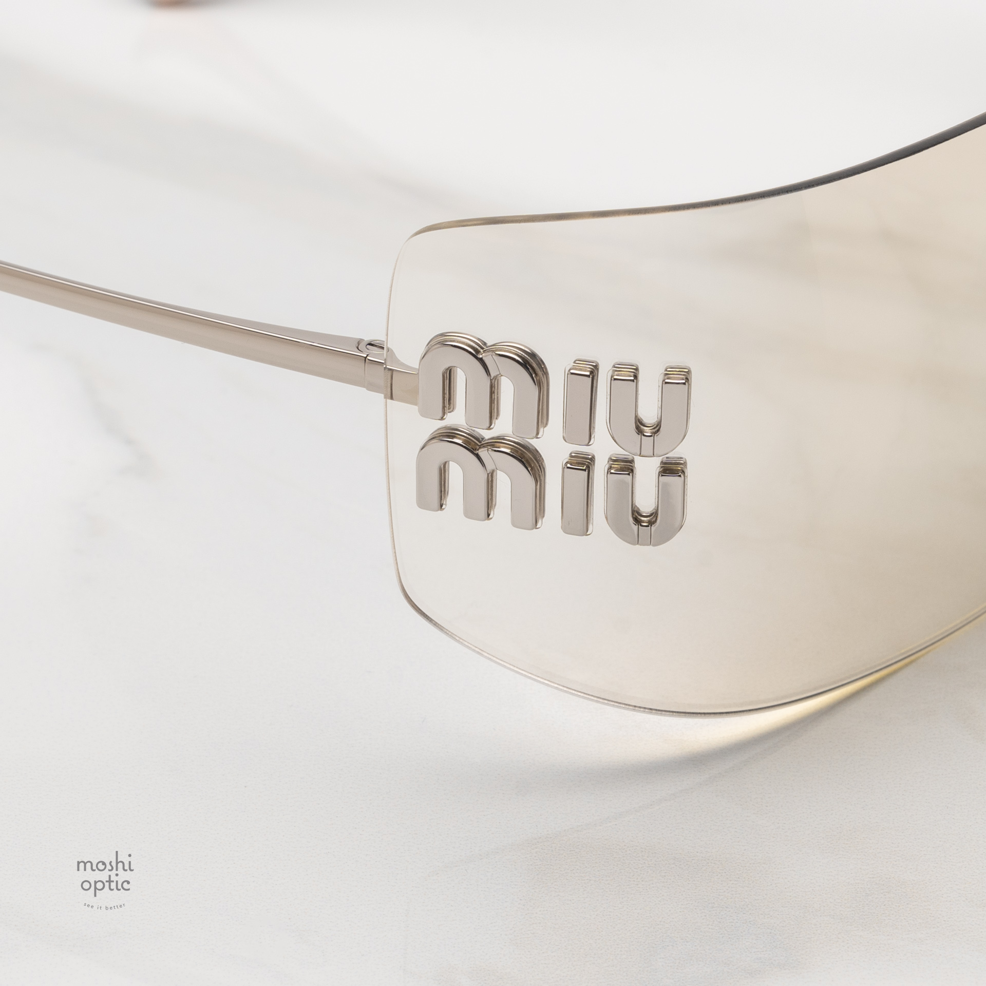 แว่นกันแดด Miu Miu MU54YS 1BC10F