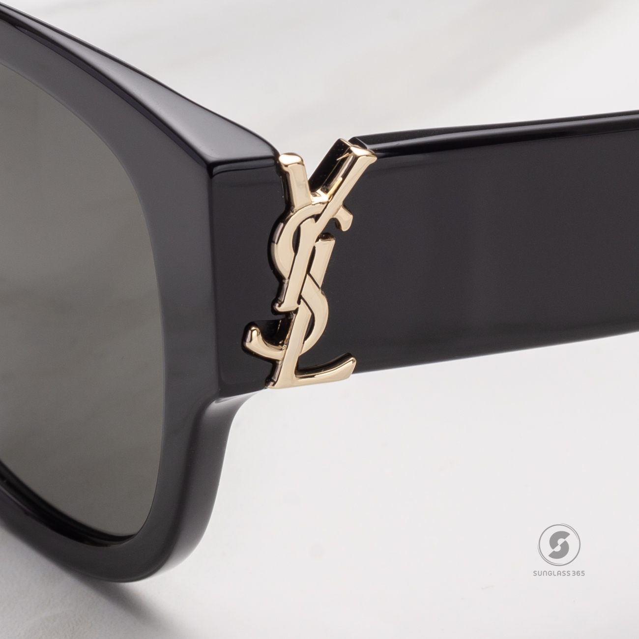 แว่นกันแดด YVES SAINT LAURENT SL M95 001