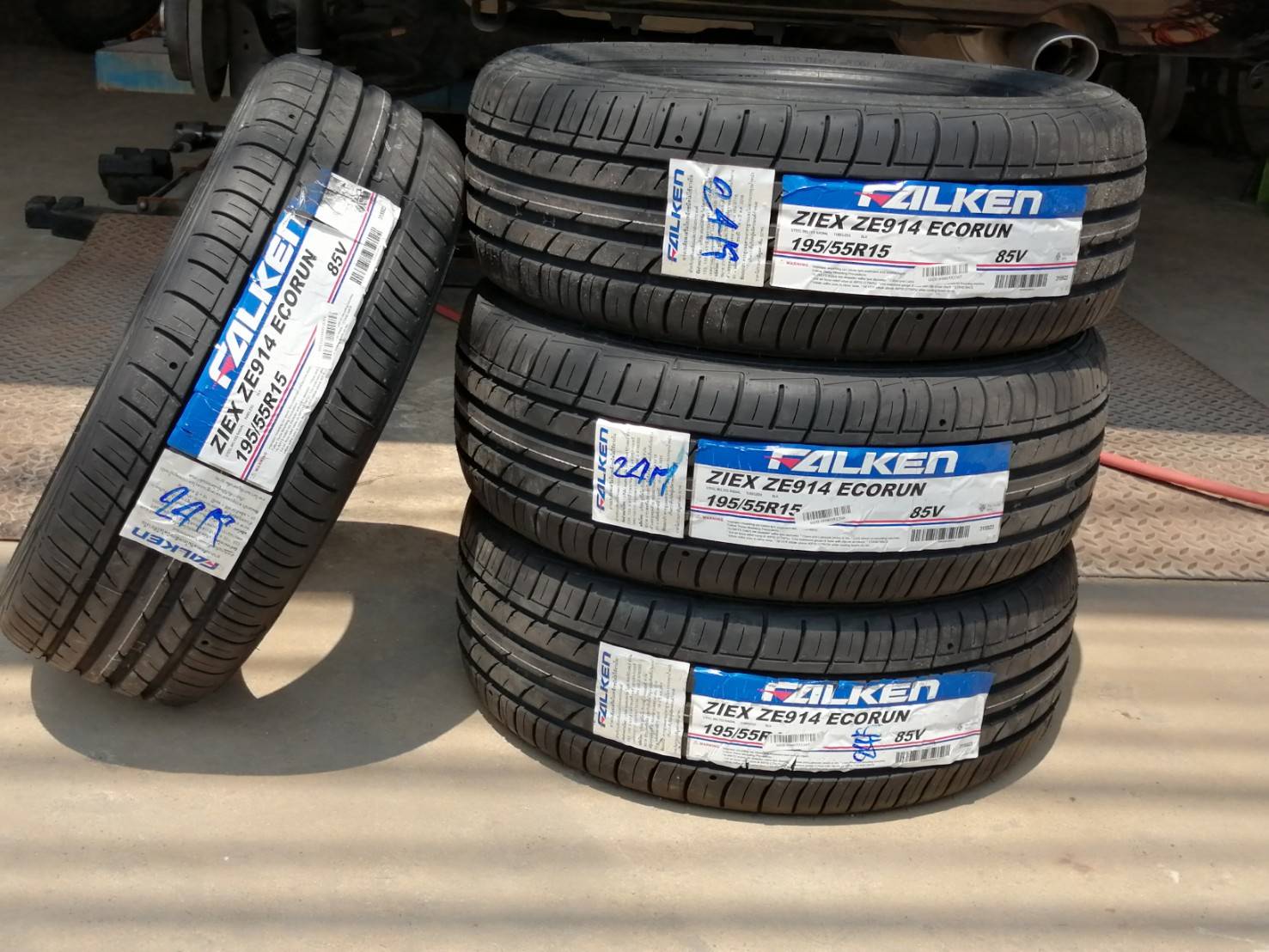 FALKEN ZE914 195/55-15 ปี19 ราคาถูก พร้อมใส่ ฟรี