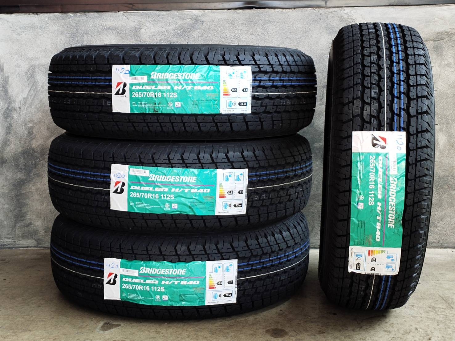 BRIDGESTONE HT840 265/70R16