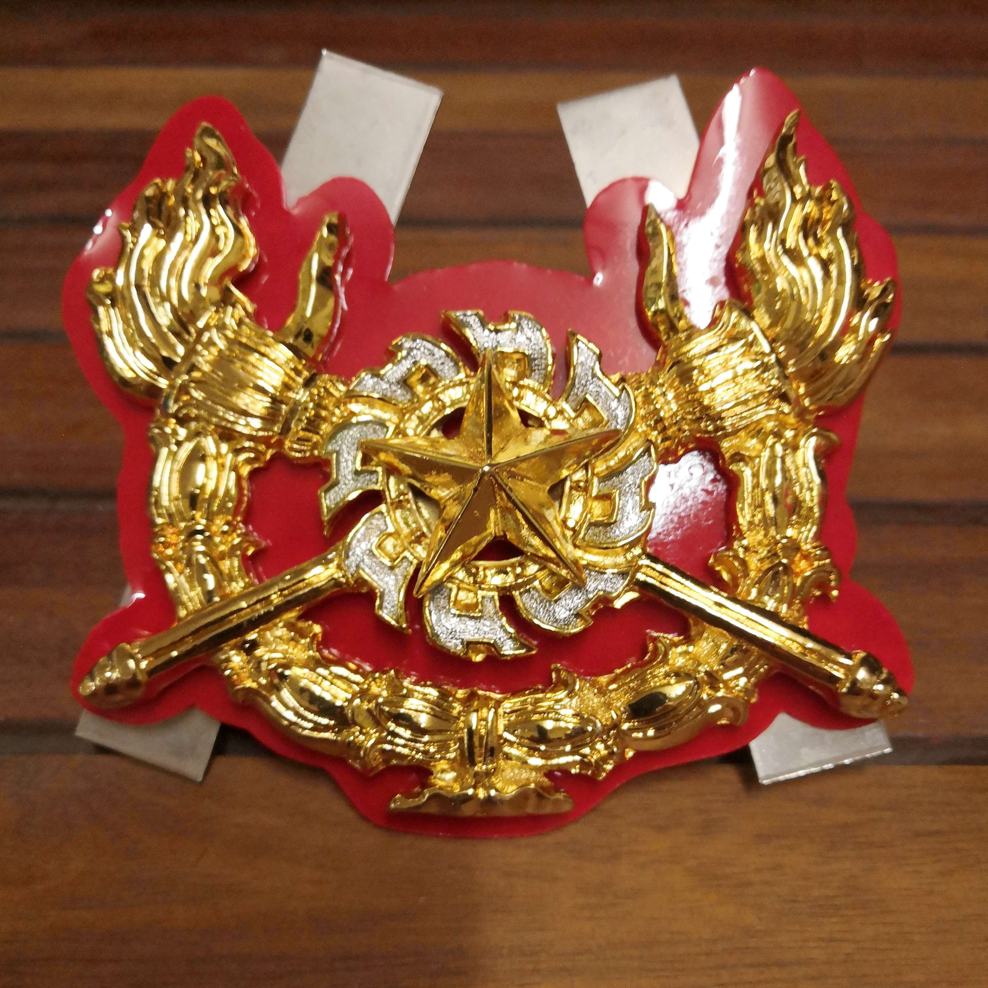 ตราติดหน้ารถ โรงเรียนเตรียมทหาร กว้าง 11 เซน สูง 8.5 เซน