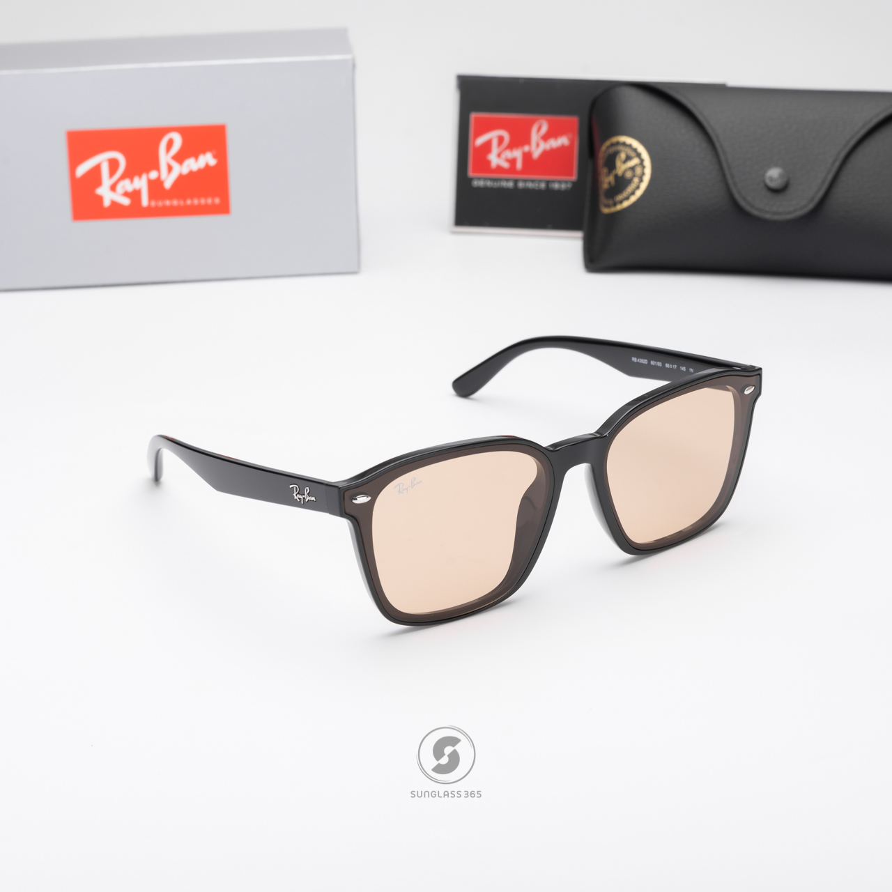 Ray-Ban RB4392D 601/93 Black / Brown