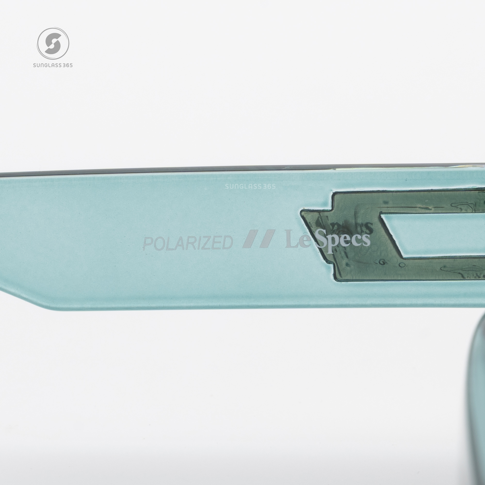 แว่นกันแดด Le Specs LSP2465419 WORK IT! LTD ETD / Sea Foam Polarised