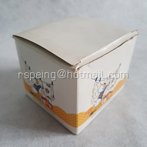ถ้วย mug Minnie Mouse x Kodak Paper พร้อมกล่อง (คนละลายกับถ้วย)
