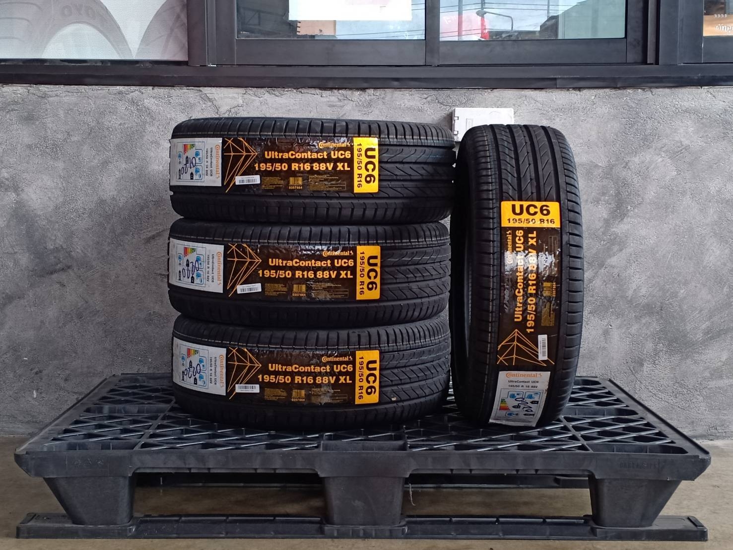 CONTINENTAL 195/50R16 ULTRACONTACT UC6 88V XL MADE IN THAILAND