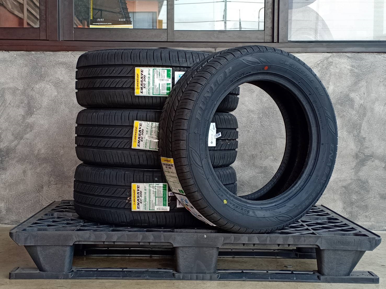DUNLOP 205/55R16 ENASAVE EC 300 91V MADE IN THAILAND