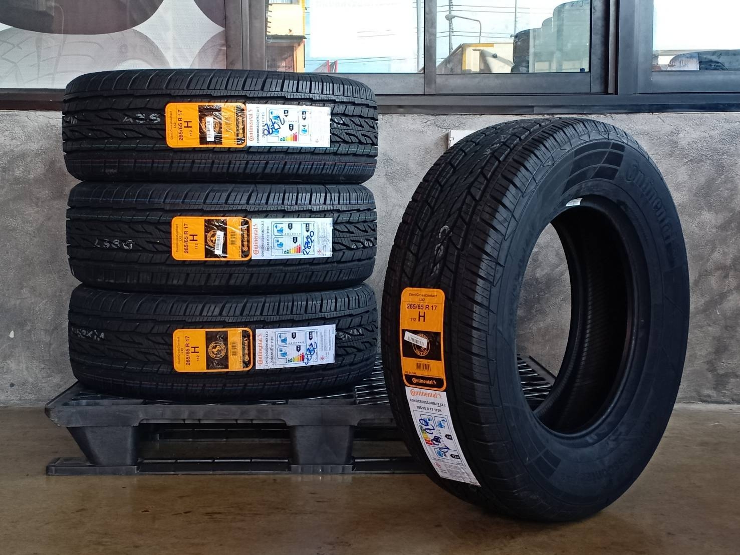 CONTINENTAL 265/65R17 CROSS CONTACT LX2 112H MADE IN MALAYSIA