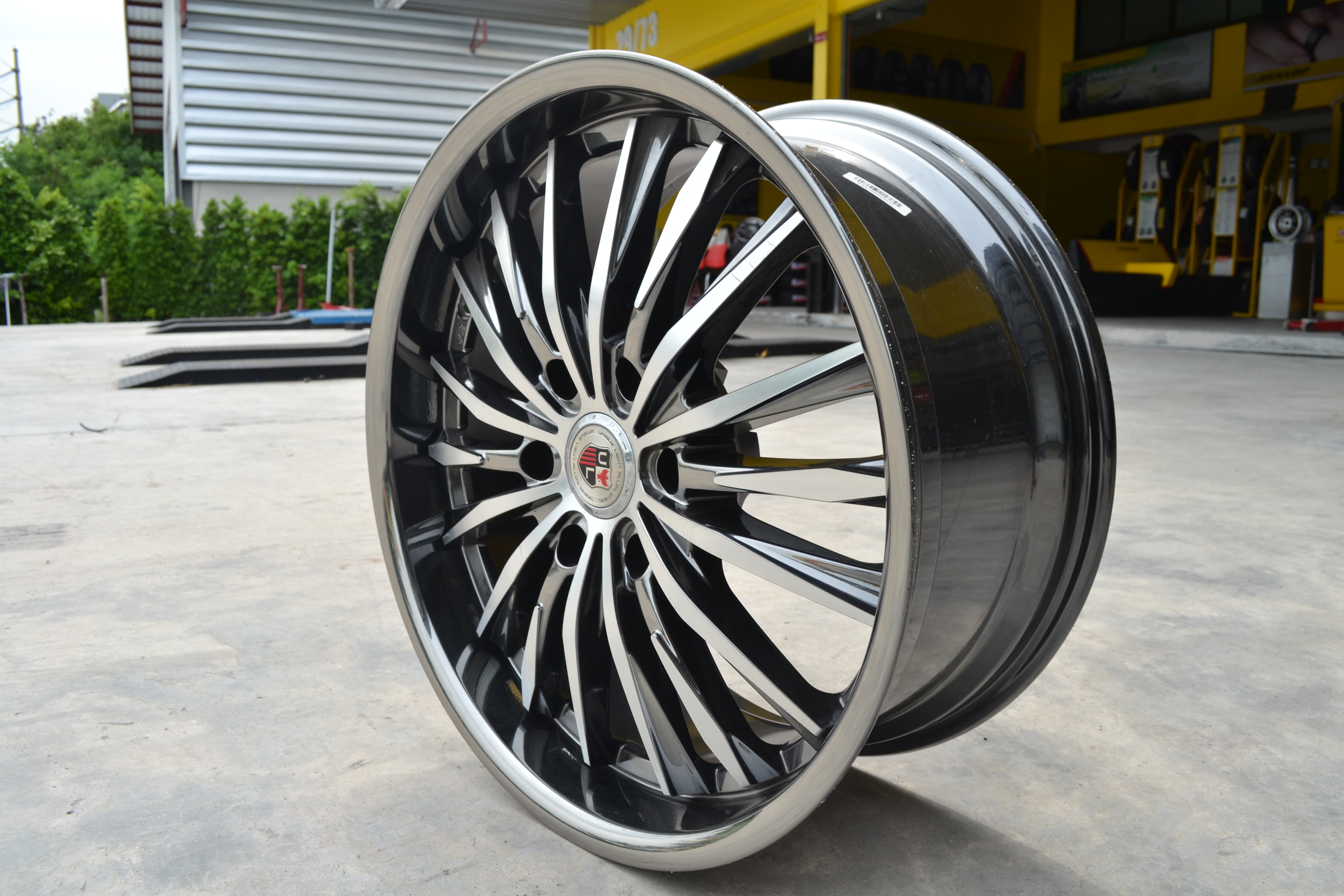 ล้อใหม่ ลาย LEO-3 ขอบ20 ราคาถูก