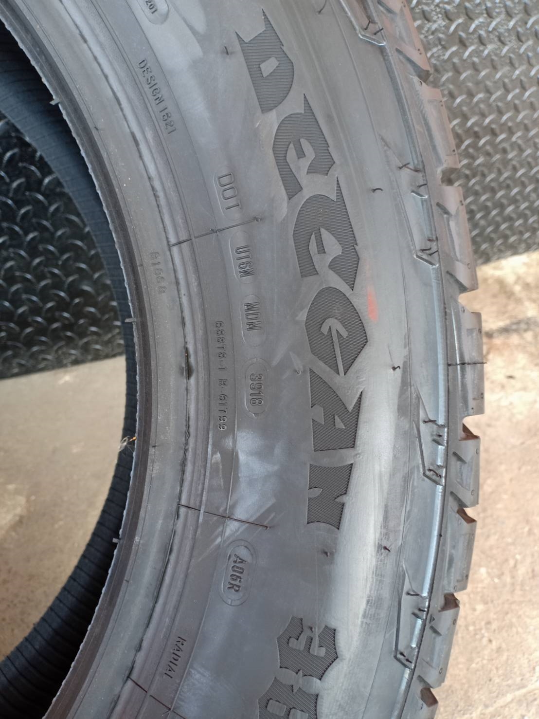 MICKEY THOMPSON 285/55R20 DEEGAN 38AT ราคาถูก