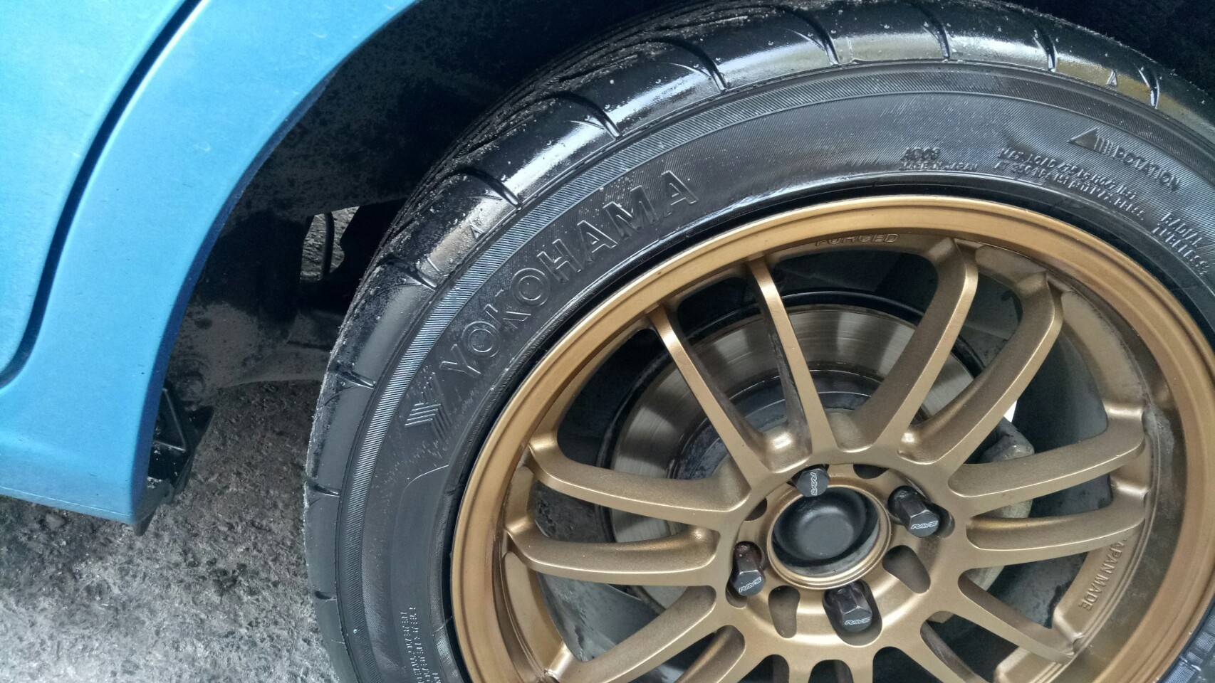 YOKOHAMA ADVAN AD08R 195/50-15 ราคาลดพิเศษ