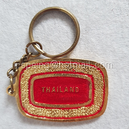 พวงกุญแจโลหะวินเทจ ที่ระลึก Thailand เรือสุพรรณหงส์และพระปรางค์วัดอรุณ