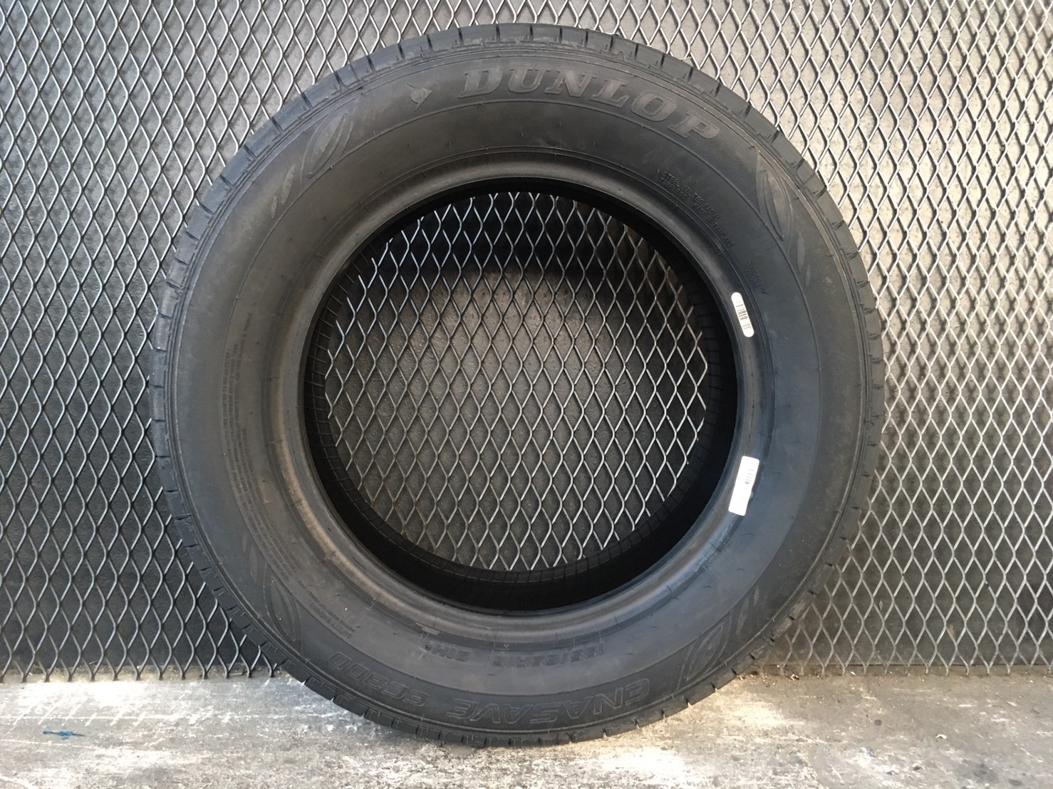 มาใหม่ DUNLOP ENASAVE EC300 ยางปี19 สำหรับรถเก๋ง ราคาพิเศษ