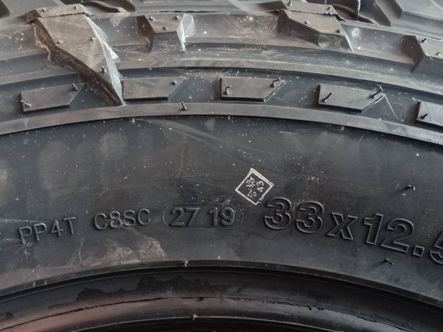 ยางเข้าใหม่ FUEL MT 33x12.50R20 114Q (ปี19)