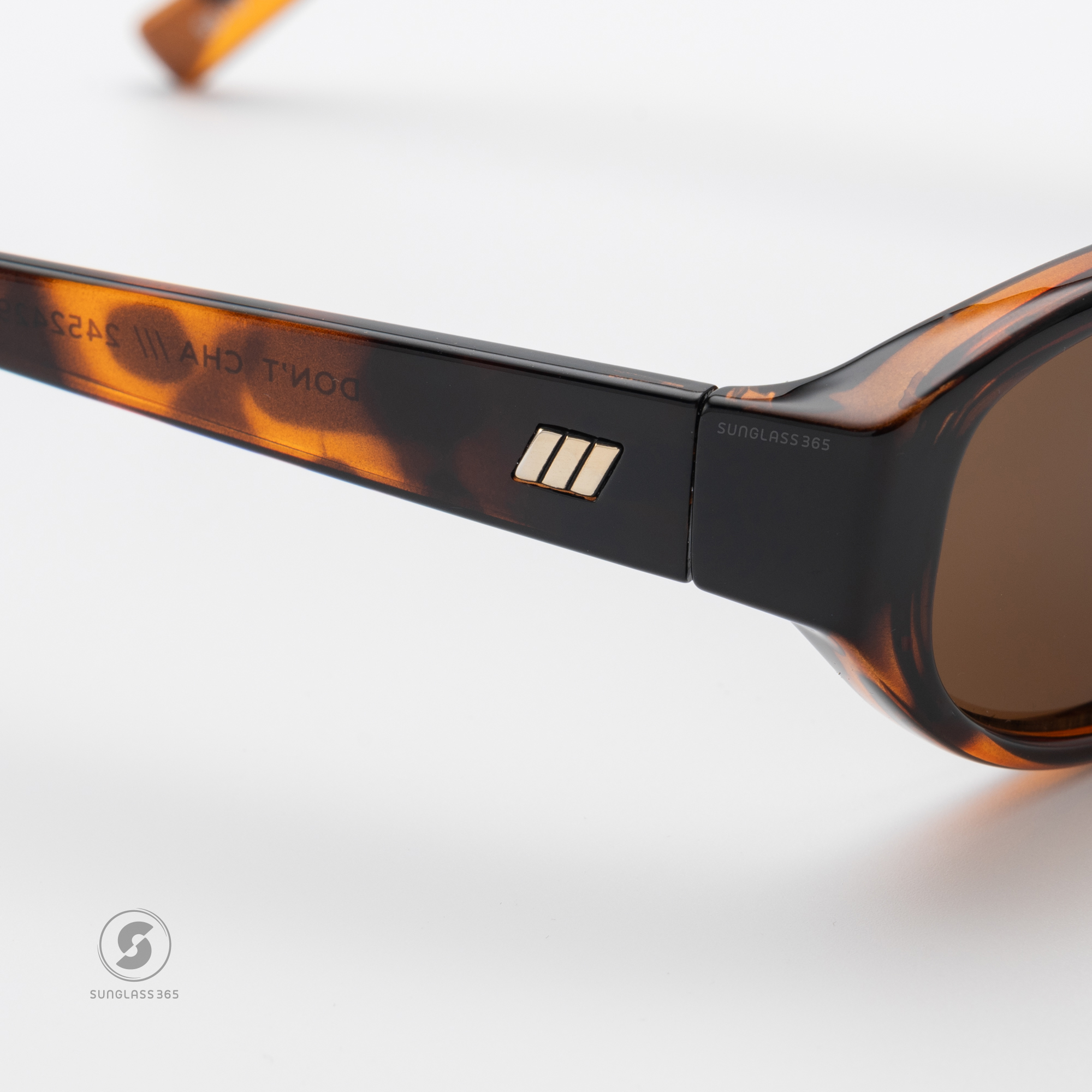 แว่นกันแดด Le Specs LSP2452429 DON'T CHA Tort