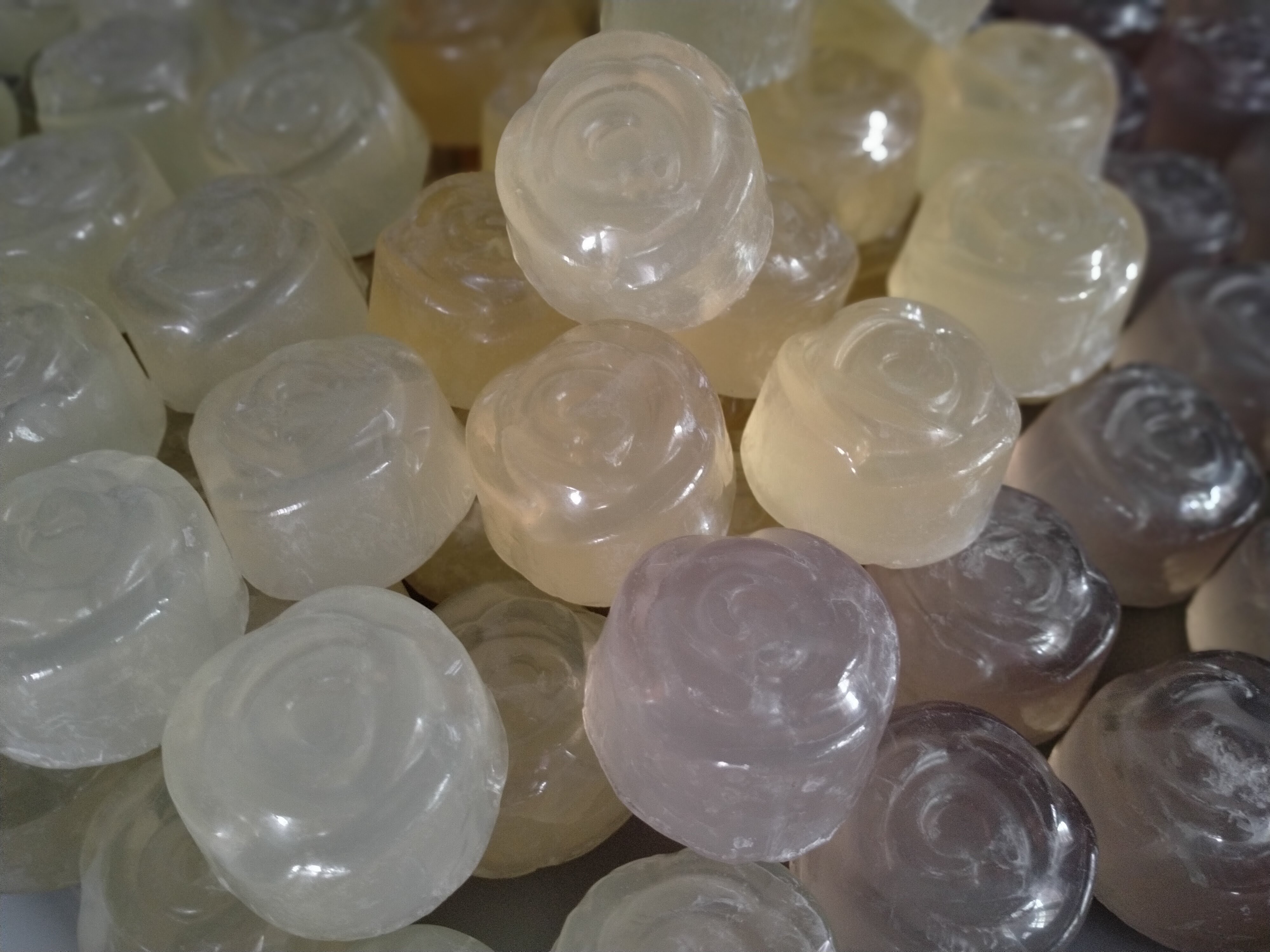 สบู่ผิวกาย(จัดชุด) กลีเซอรีนน้ำมันบัว 3 กลิ่นธรรมชาติ