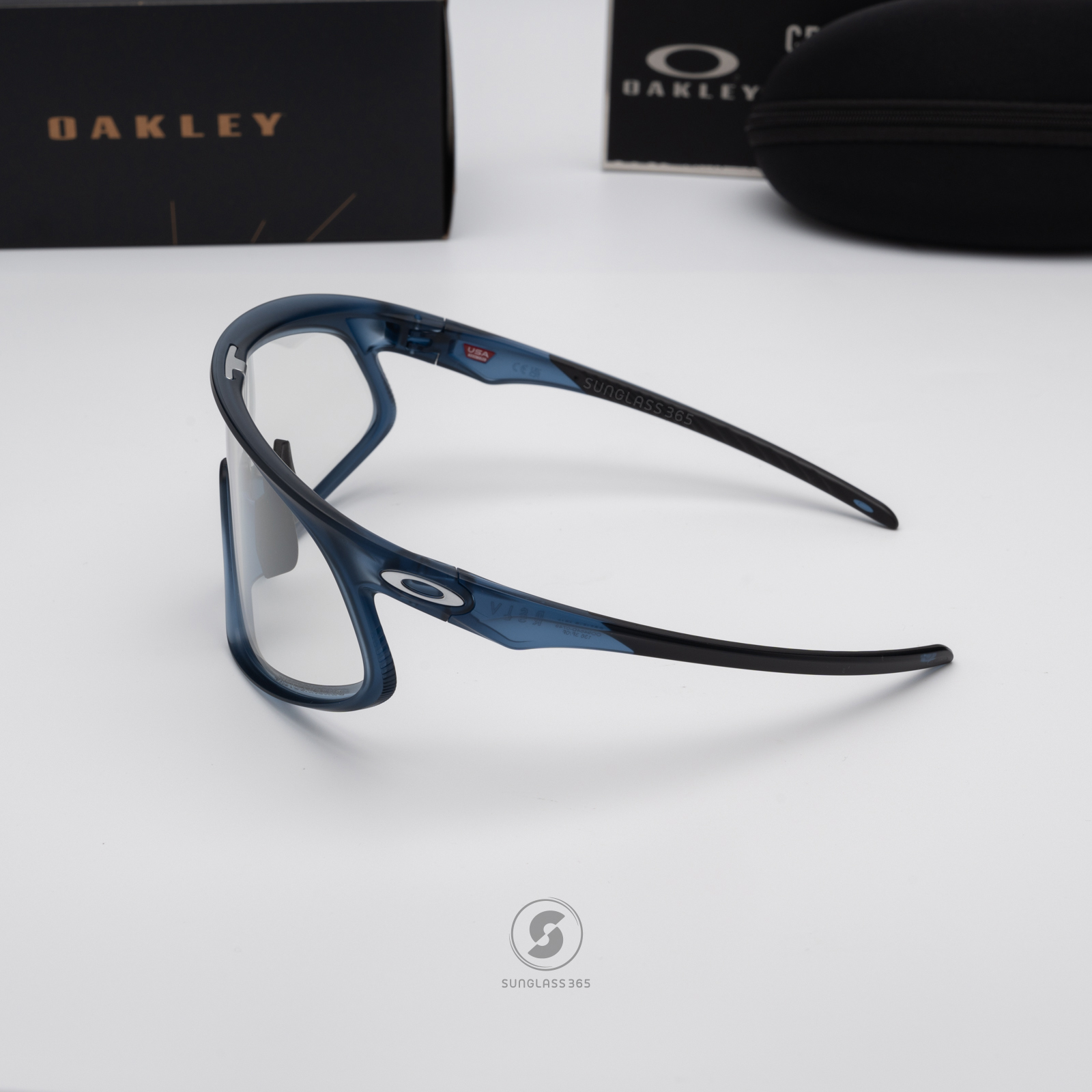 Oakley RSLV OO9484D-07 Matte Transparent Stonewash Clear Iridium Photochromic