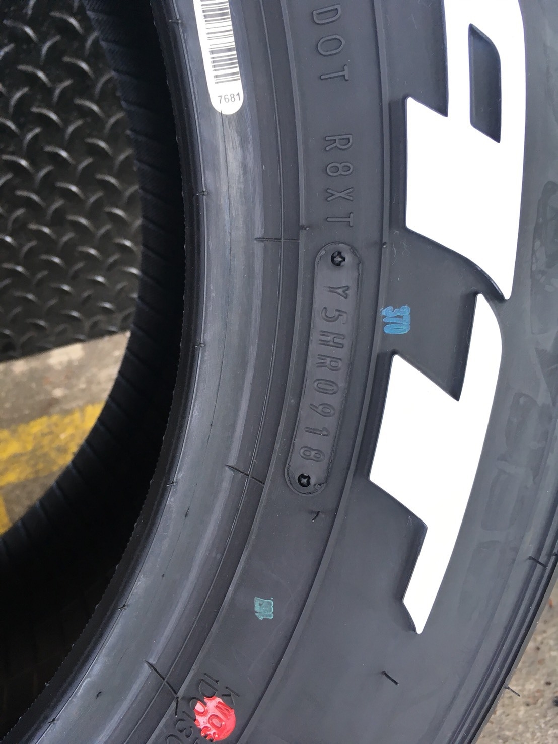 DUNLOP 2GRANDTREK AT25 265-60-18 เส้น 6500 ปี18 (ตัวหนังสือขาว)