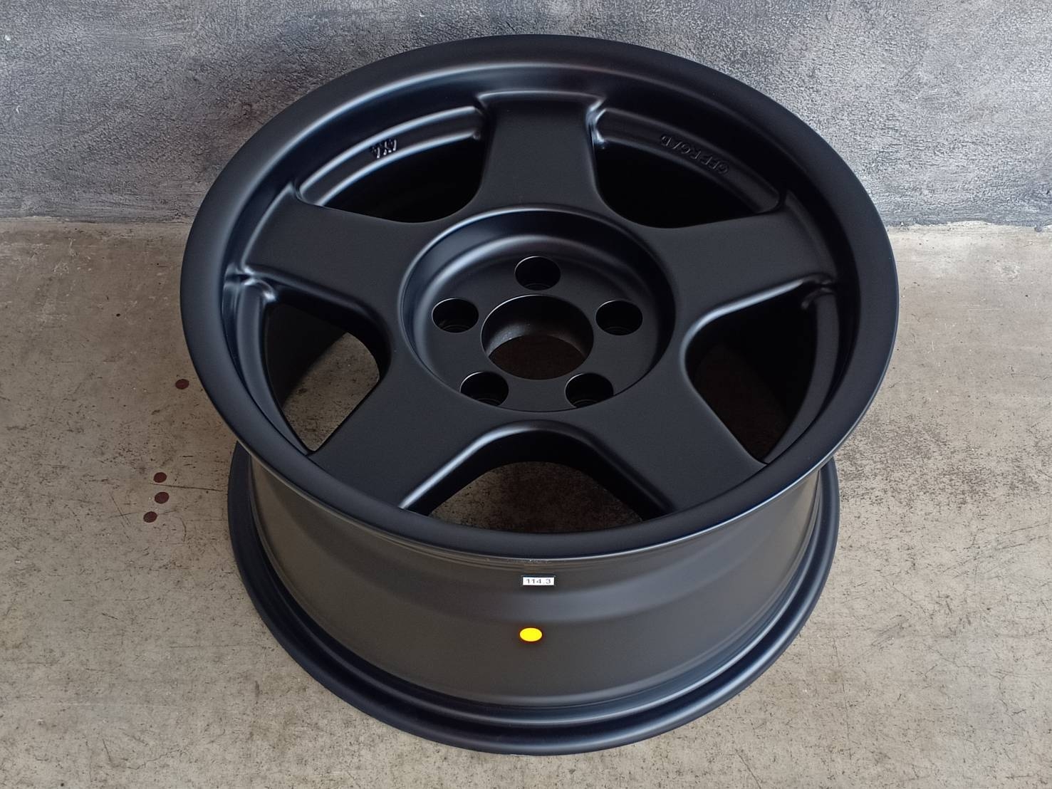 BREDLEY 16X8 5H114.3 ต้องการส่วนลดราคาพิเศษ กรุณาสอบถาม